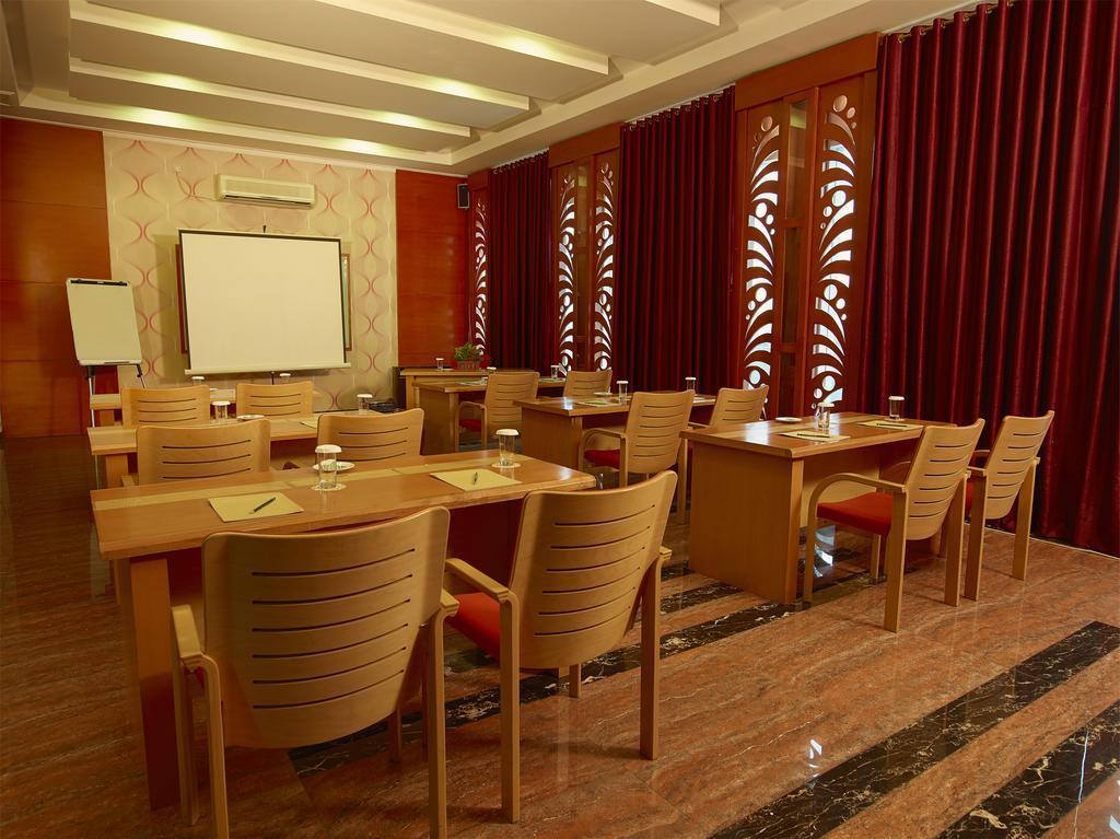 Sahati Hotel Джакарта Екстериор снимка