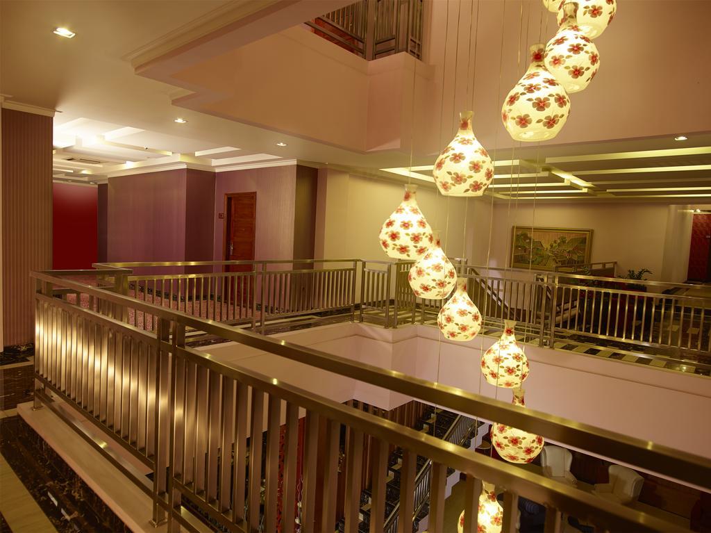Sahati Hotel Джакарта Екстериор снимка