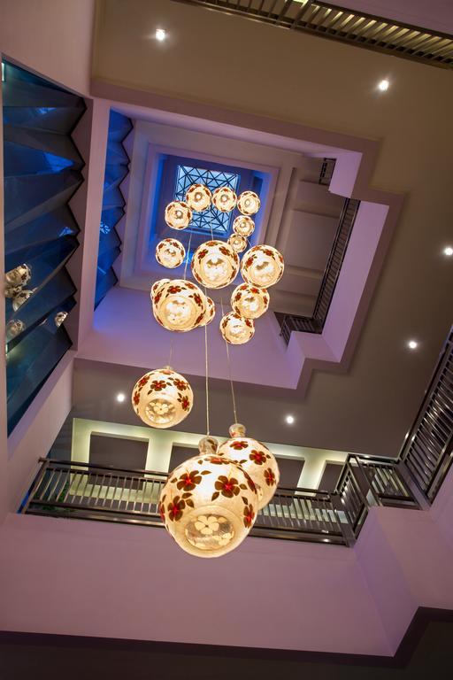 Sahati Hotel Джакарта Екстериор снимка