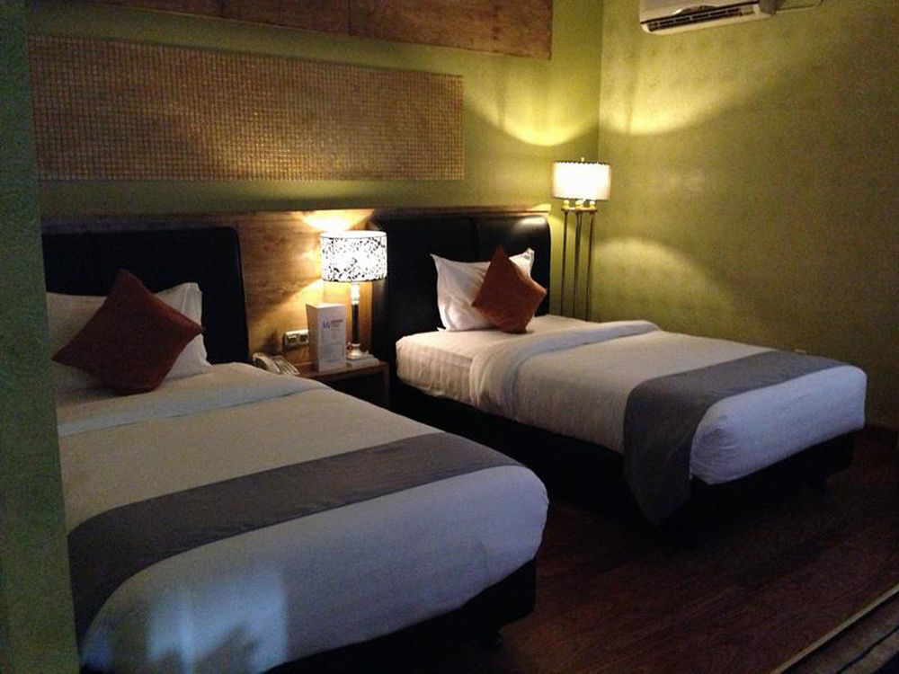 Sahati Hotel Джакарта Екстериор снимка